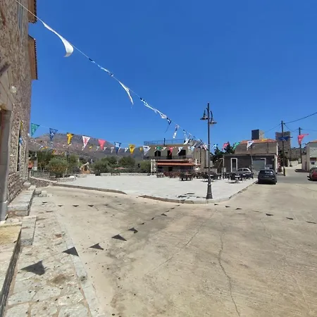 Semesterbostad Traditional House At Mani Flomochori