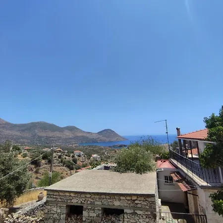 Semesterbostad Traditional House At Mani Flomochori